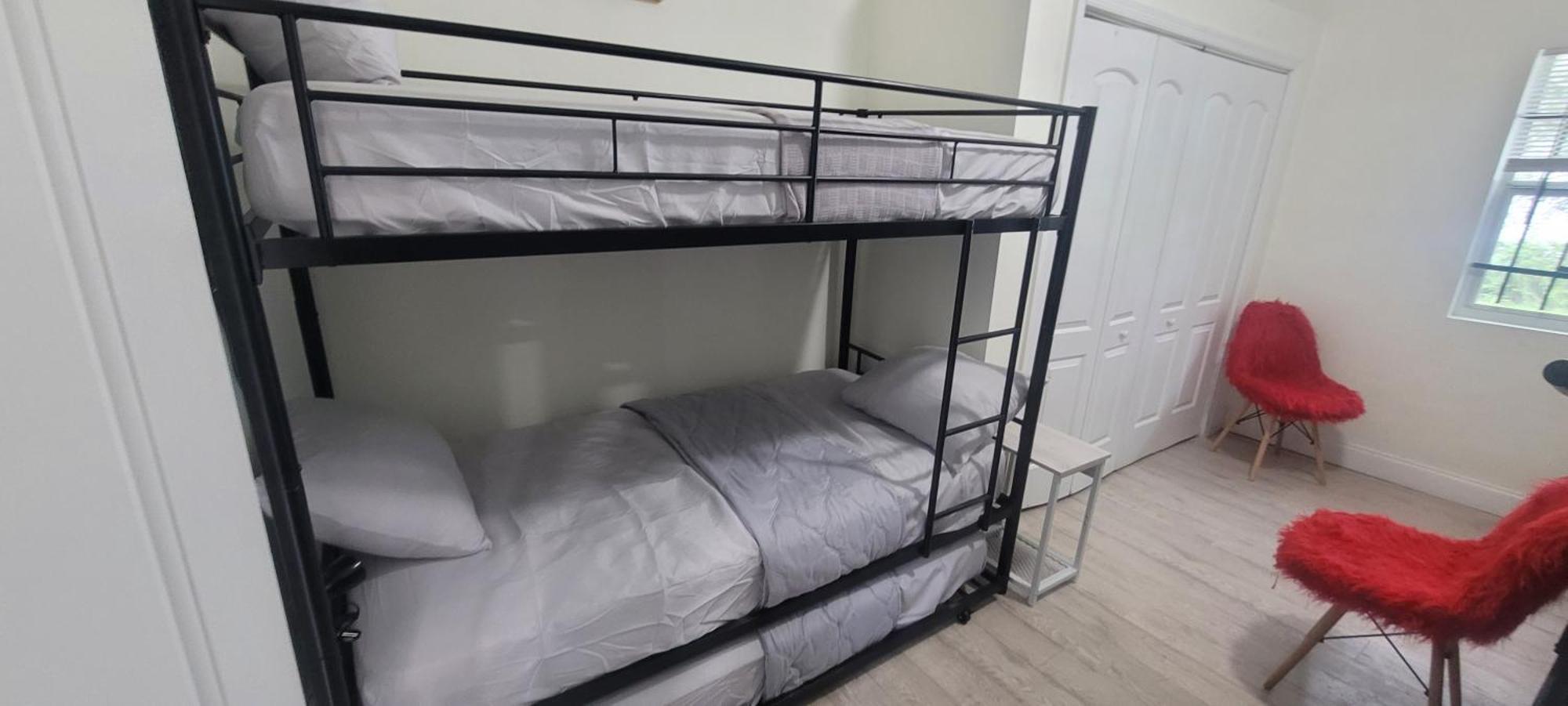 Large, Central, Lovely & Cozy 4Bed/2Bath - House By Everbank Stadium Jacksonville Ngoại thất bức ảnh