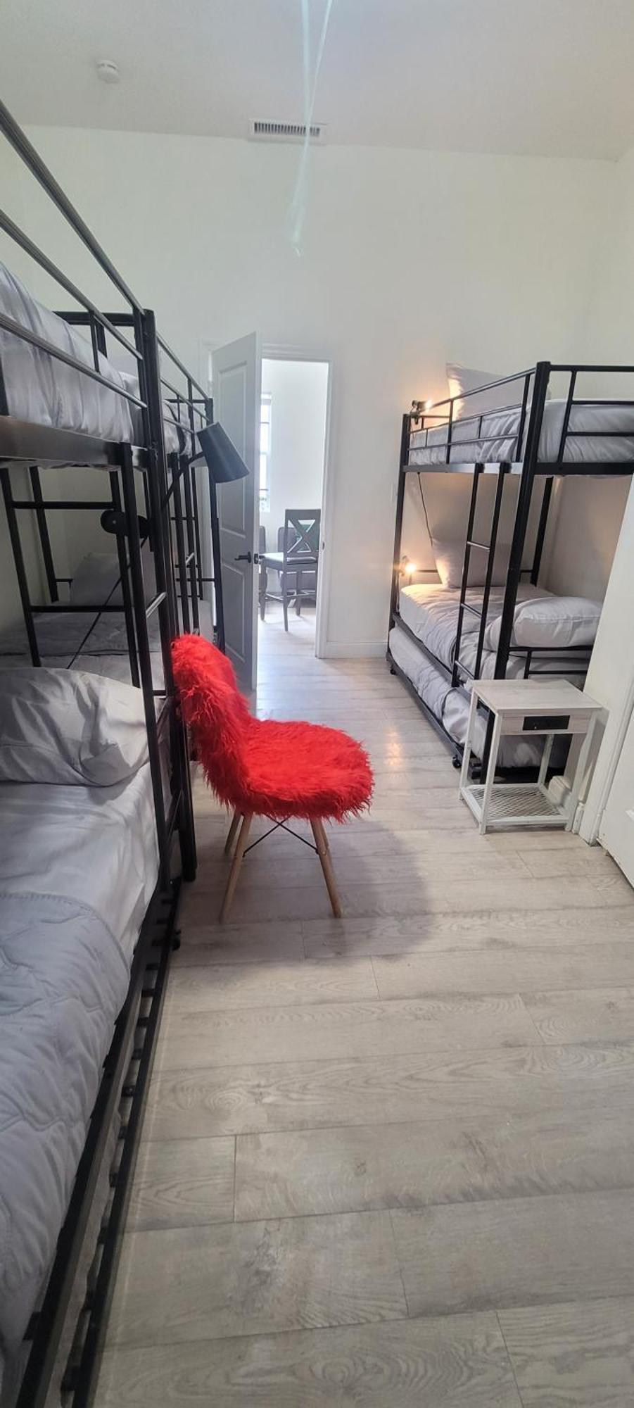 Large, Central, Lovely & Cozy 4Bed/2Bath - House By Everbank Stadium Jacksonville Ngoại thất bức ảnh